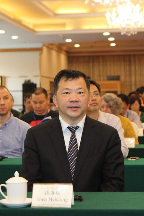 中共广东省委常委、宣传部长慎海雄 摄影-陈忠毅 (5)_副本.jpg